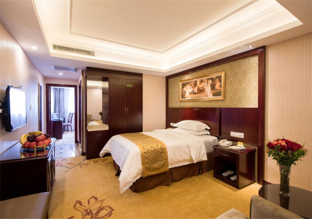 Шанхай: Vienna International Hotel Shanghai Humin Road