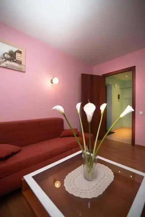 Apartment at Universitet Metro Station — фото 4