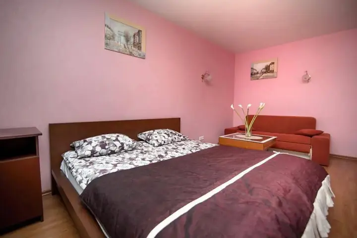 Москва: Apartment at Universitet Metro Station