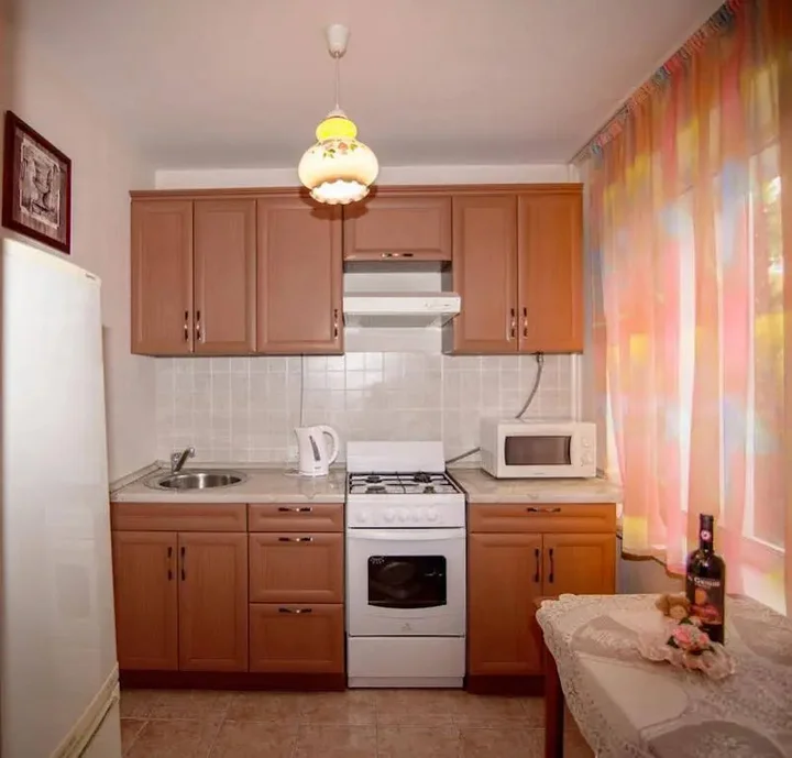 Москва: Apartment at Universitet Metro Station