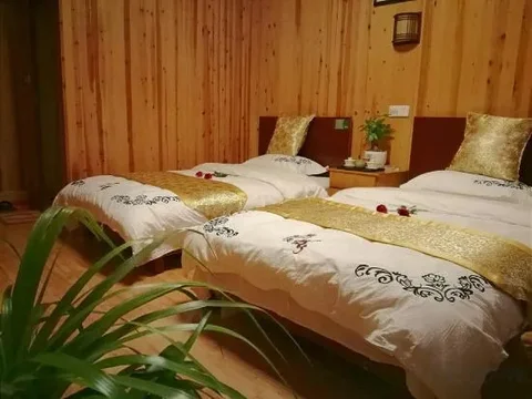 Хуаншань: Zhongchuan Farmhouse