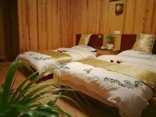 Хуаншань: Zhongchuan Farmhouse