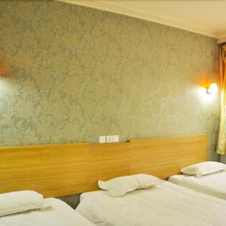 Тайюань: Qiqiqi Express Hotel