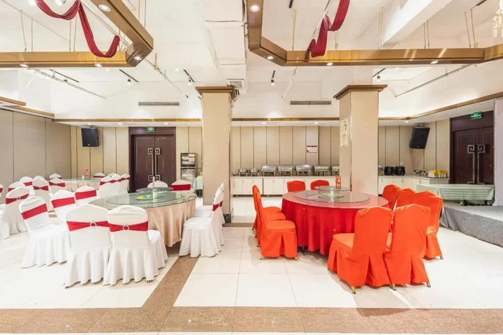 Луань: Starway Hotel Luan Shucheng Saifu