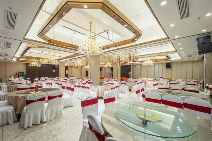 Луань: Starway Hotel Luan Shucheng Saifu