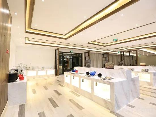 Шанхай: Yun qing yi wan Hotel (Kangqiao, Nanhui Area)