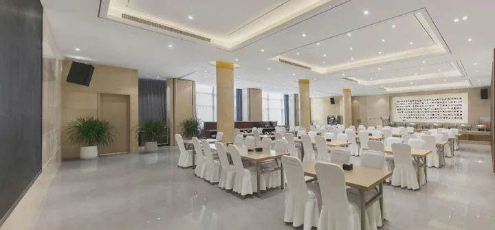 Чжэнчжоу: Longxiang Hotel
