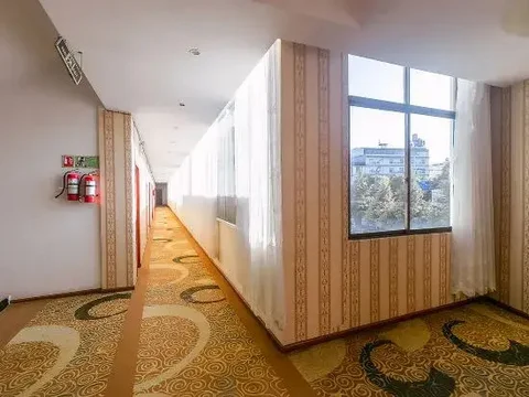 Баошань: Tongluo Hotel Tengchong