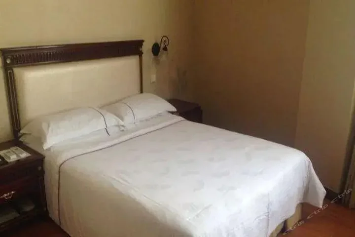 Фошань: Rich Forex Hotel