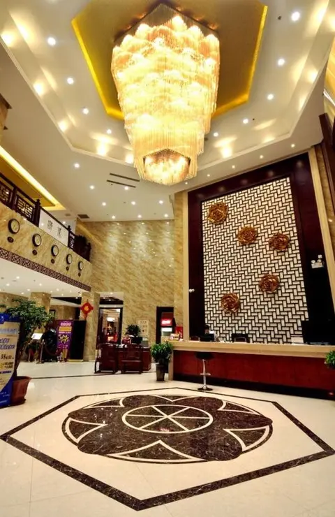Лоян: Dinis Business Hotel Kaiyuan Branch