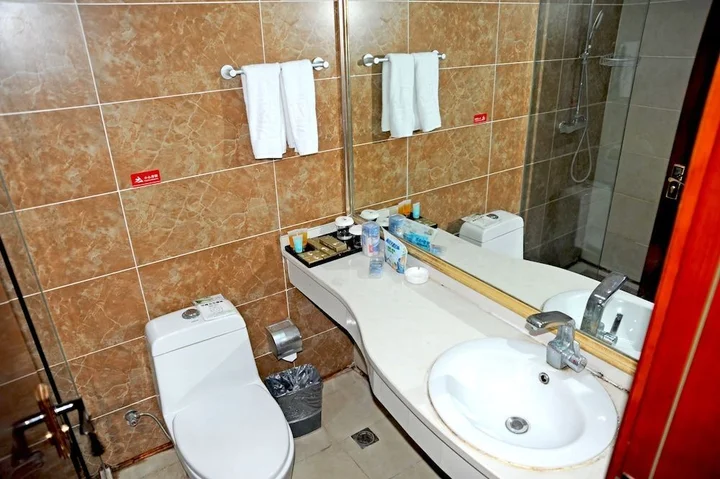 Лоян: Dinis Business Hotel Kaiyuan Branch