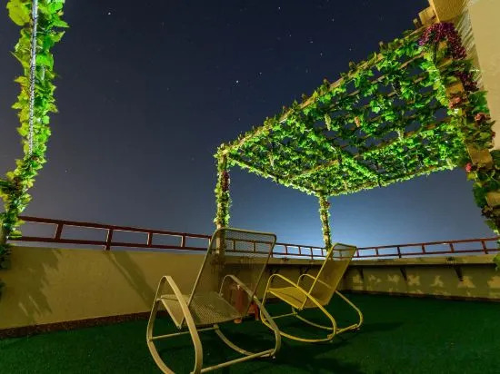 carousel image 1