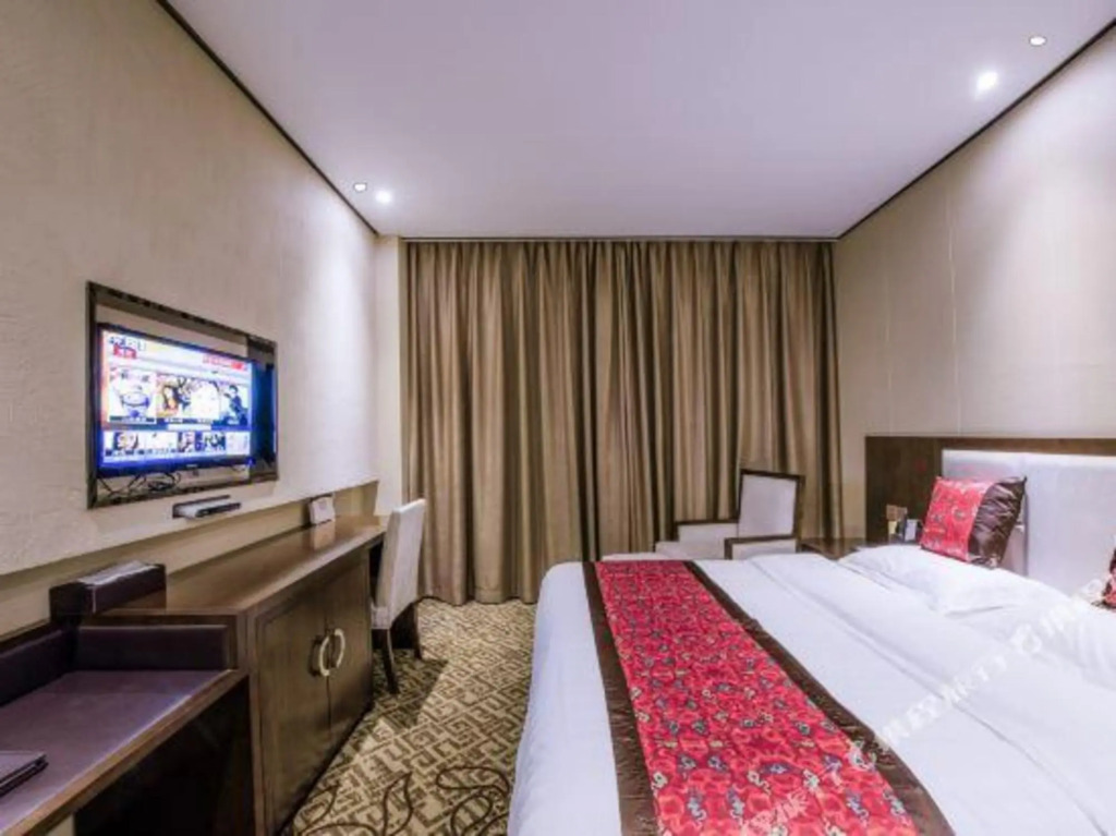 Кандин: Yuma Hotel
