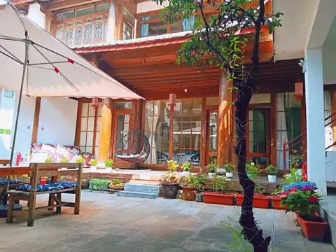 Лицзян: Quanningyue Inn