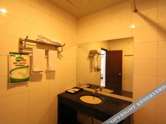 Чжаоцин: Xinxi Hotel