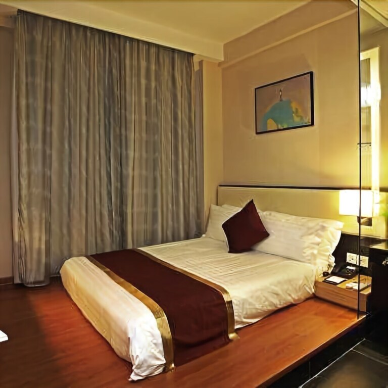 carousel image 4