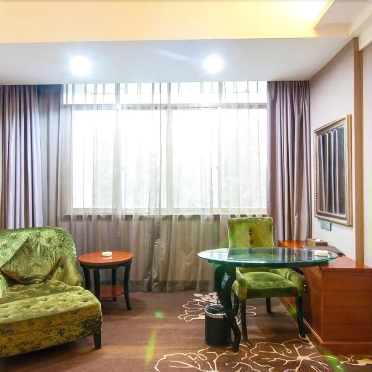 Шаоян: Yingjie Youyi Guoji Hotel