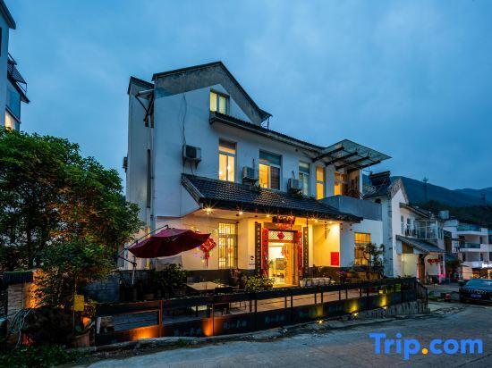 Хуаншань: Huangshan Emerald Valley Tingquan Xiaoyuan Homestay