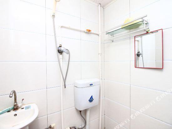 Жичжао: Longhe Yujia Hotel