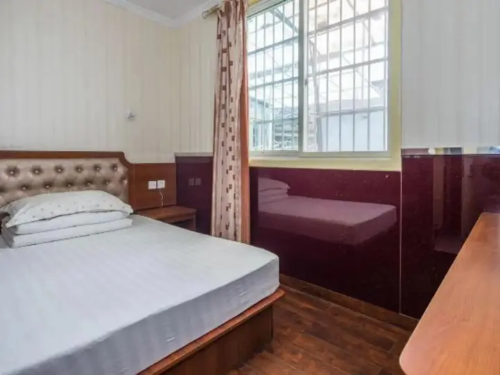 Ханчжоу: Gulou Holiday Inn