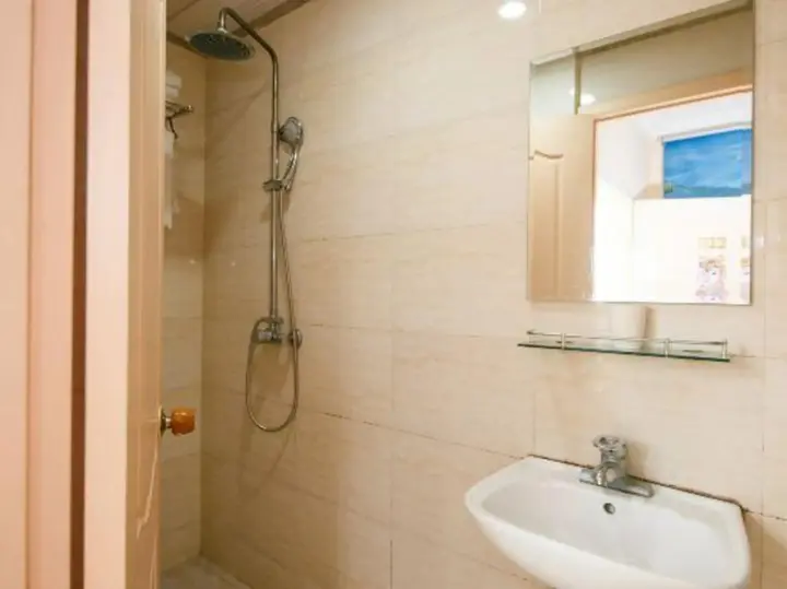 Ханчжоу: Gulou Holiday Inn