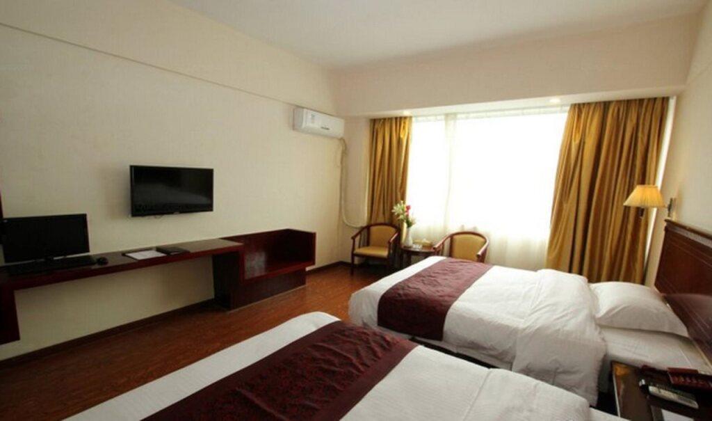 Гуйлинь: GreenTree Inn GuiLin LinGui District JinShan Square JinShui Road Expre
