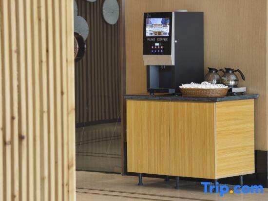 Кайфын: Yue Ting Hotel (Kaifeng Millennium City Park)