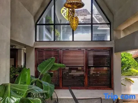Цзинхун: Xishuangbanna Jinghongyun Jintai Resort Hotel