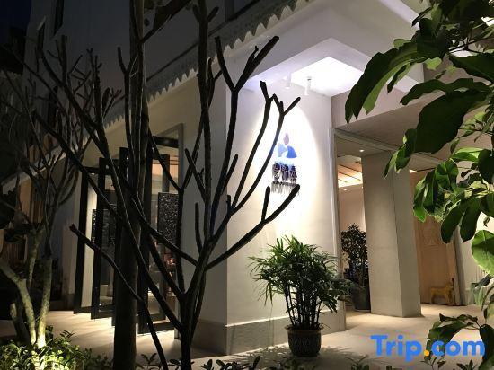 Цзинхун: Xishuangbanna Jinghongyun Jintai Resort Hotel