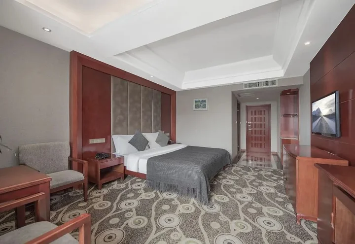 Хуайхуа: Jinjue Hotel