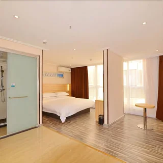 Ухань: City Comfort Inn Hotel (Wuhan Hankou Railway Station West Square)