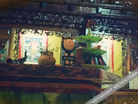 carousel image 3