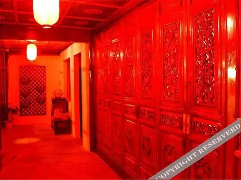 Шангри-Ла: Yinian Zhijian Hostel