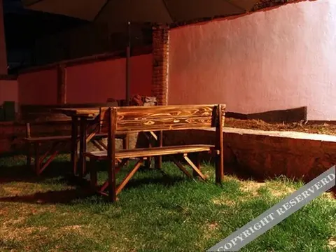 Шангри-Ла: Yinian Zhijian Hostel