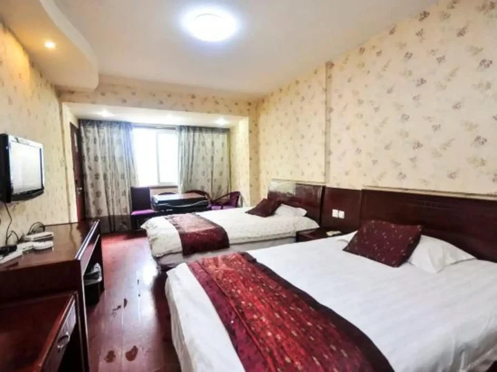 Чжоушань: Hailun Hotel