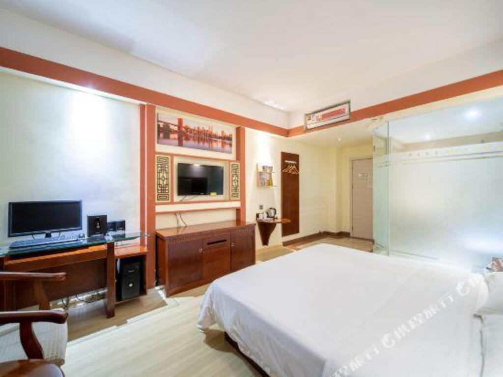 Наньнин: Qunlai Hotel (Jiangnan Wanda Wuyi Road East Store)