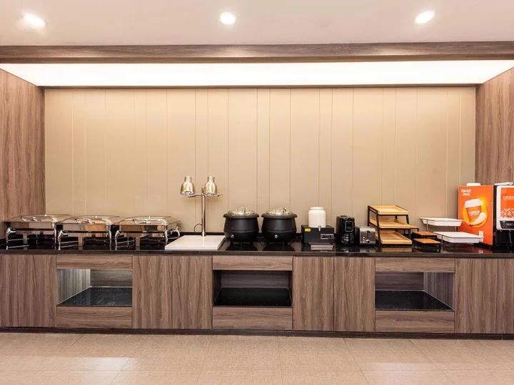 Чжэнчжоу: Hanting Hotel Zhengzhou Huanghe Road Metro Station