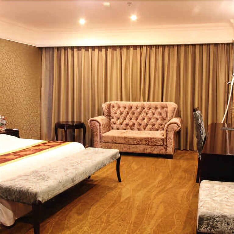 Сичан: Emerald Hotel