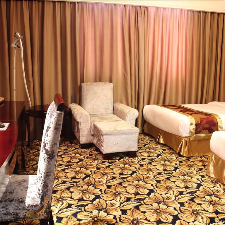 Сичан: Emerald Hotel
