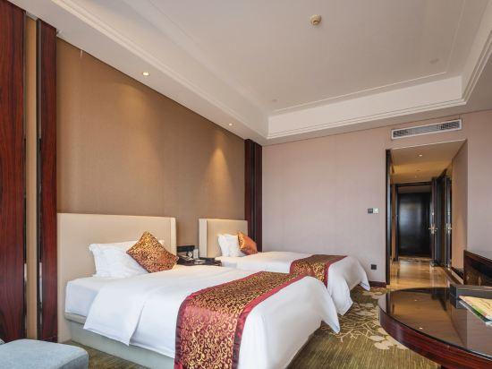 Уси: Purple Clay Hotel