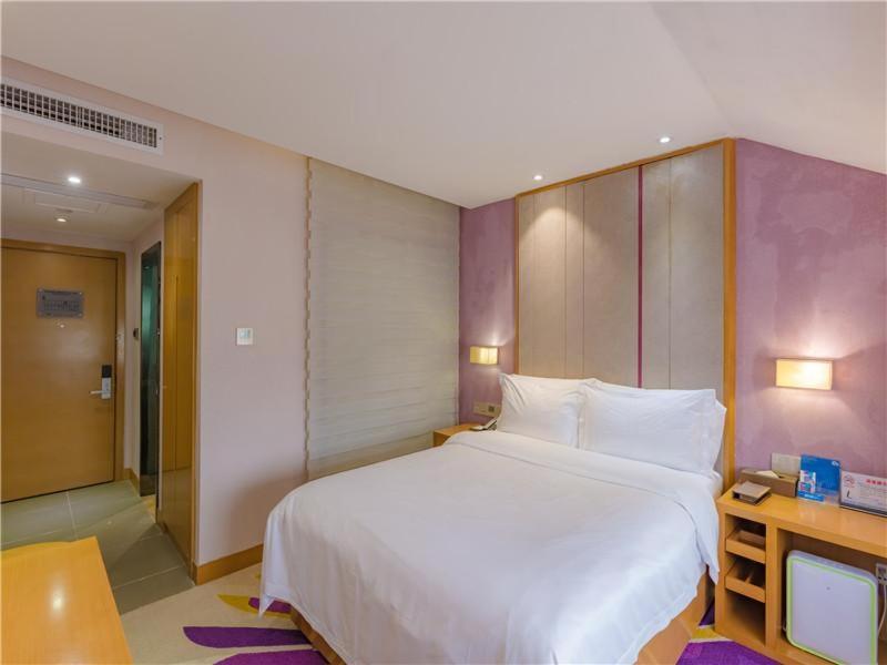 New East Hotel Gongbei — фото 1