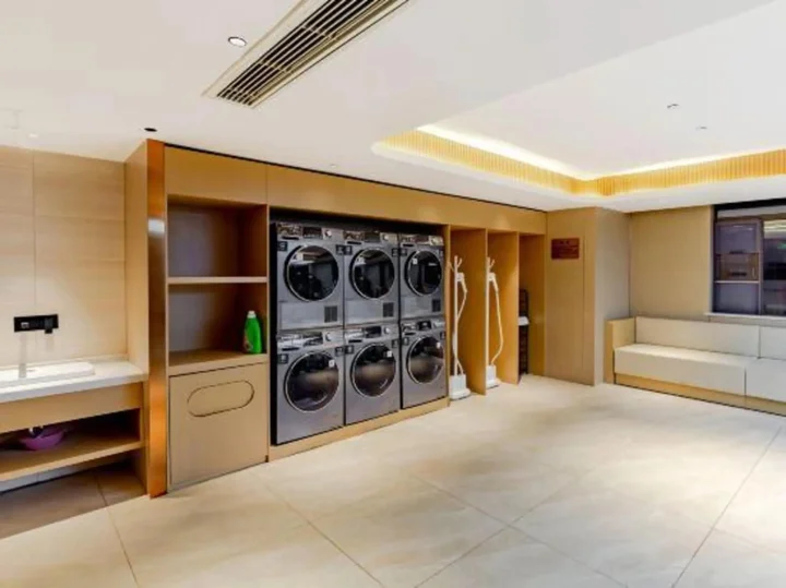 Уху: Aiwei Shangpin Hotel