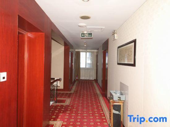 Шаоксинг: Zhezhi Jianguo Hotel (Lu Xun's hometown)