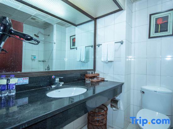 Шаоксинг: Zhezhi Jianguo Hotel (Lu Xun's hometown)