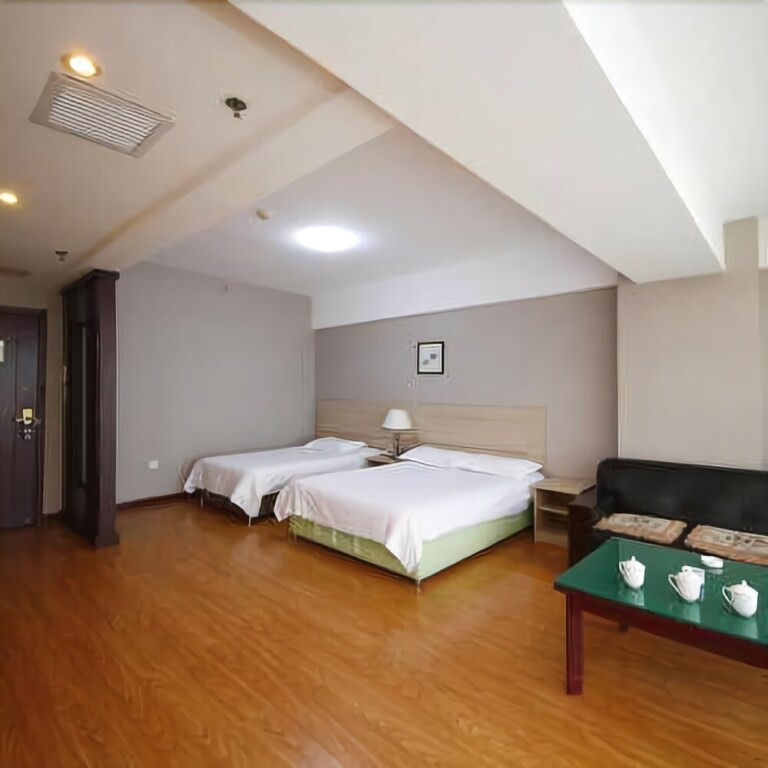 Даньдун: Dandong Dantie Hotel