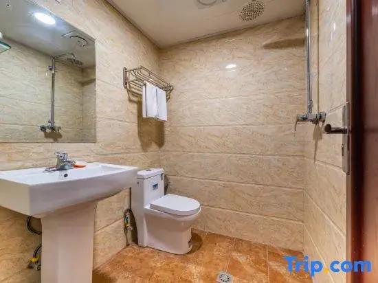 Даньдун: Dandong Dantie Hotel