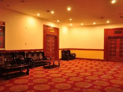 Даньдун: Dandong Dantie Hotel