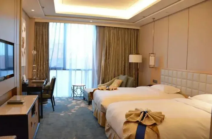 Шэньян: Howard Johnson Jinlian Business Club Hotel Shenyang