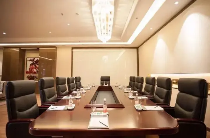 Шэньян: Howard Johnson Jinlian Business Club Hotel Shenyang