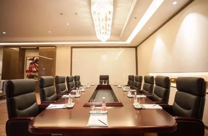 Шэньян: Howard Johnson Jinlian Business Club Hotel Shenyang